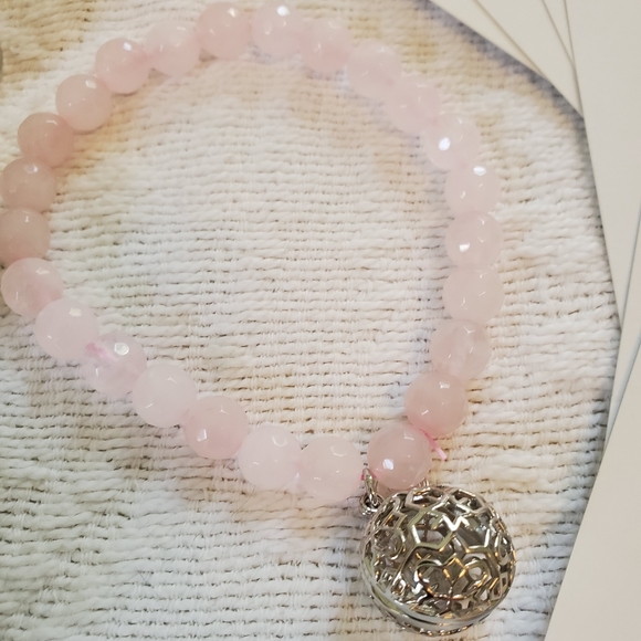 Origami Owl Lisa Hoffman Fragrance Bracelet - Picture 2 of 7